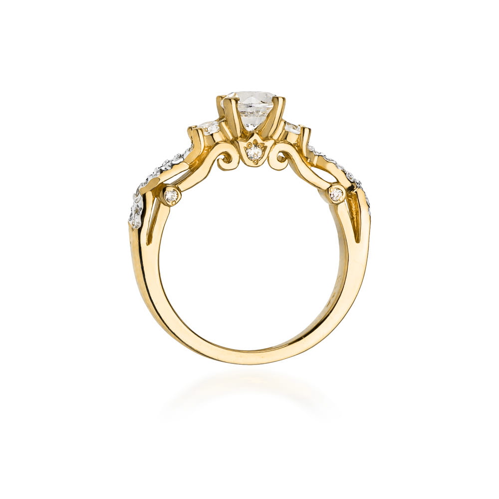 Gold Ring With Diamonds 0.84ct