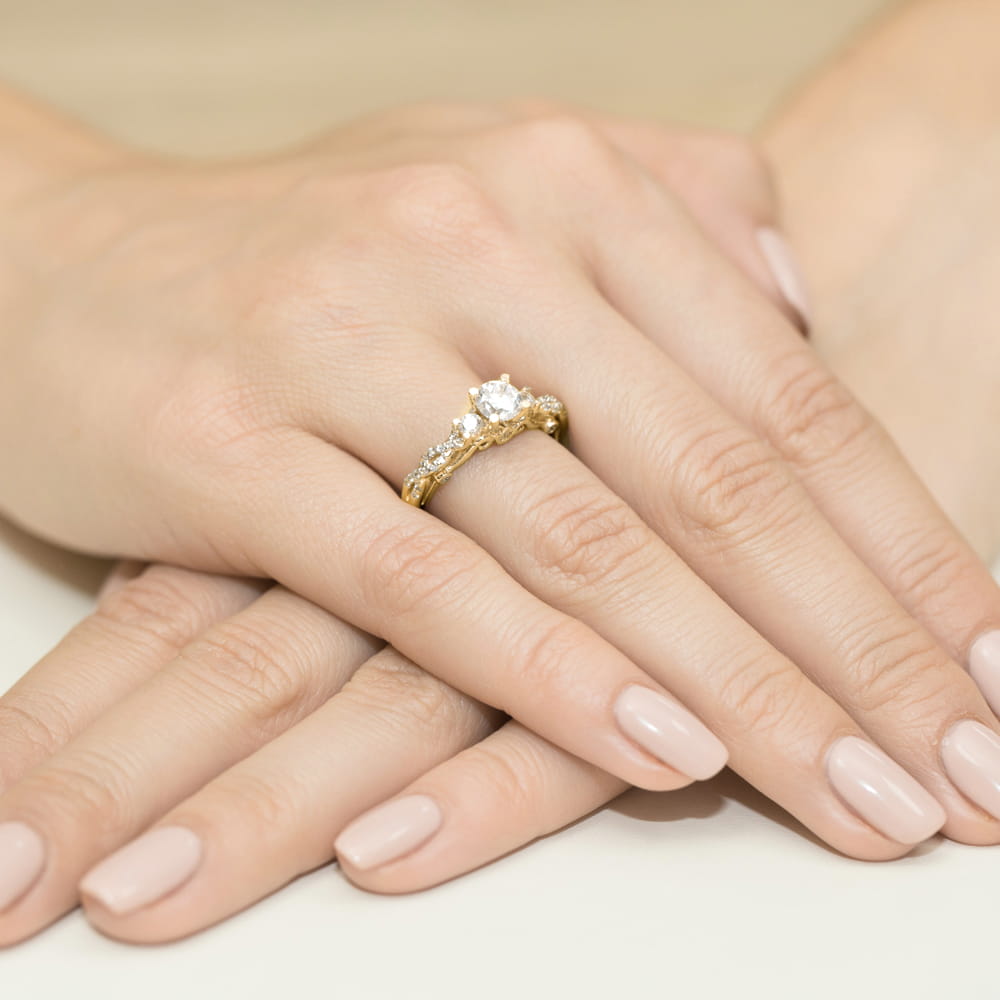 Gold Ring With Diamonds 0.84ct