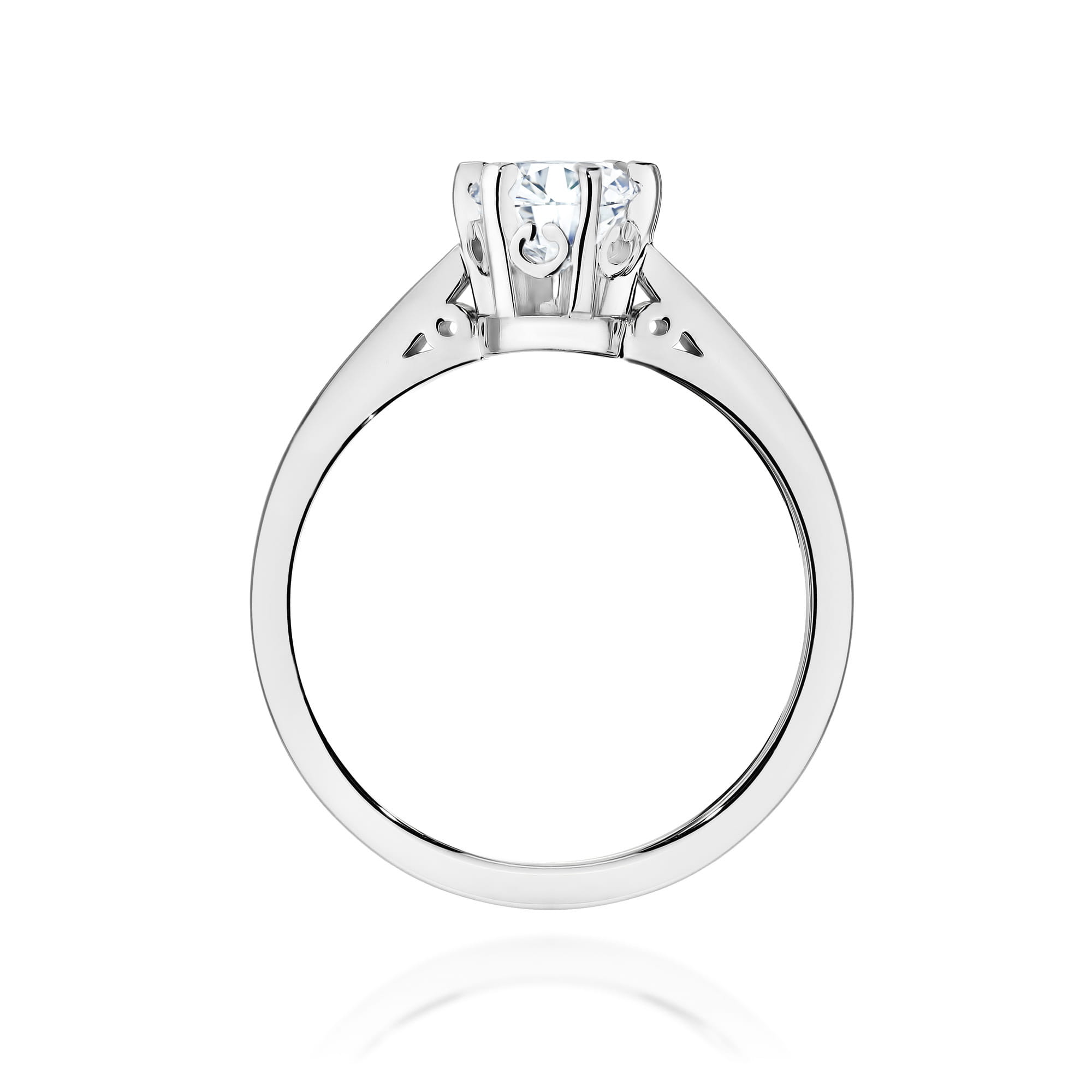 Gold Ring With Lab-Grown Diamond
