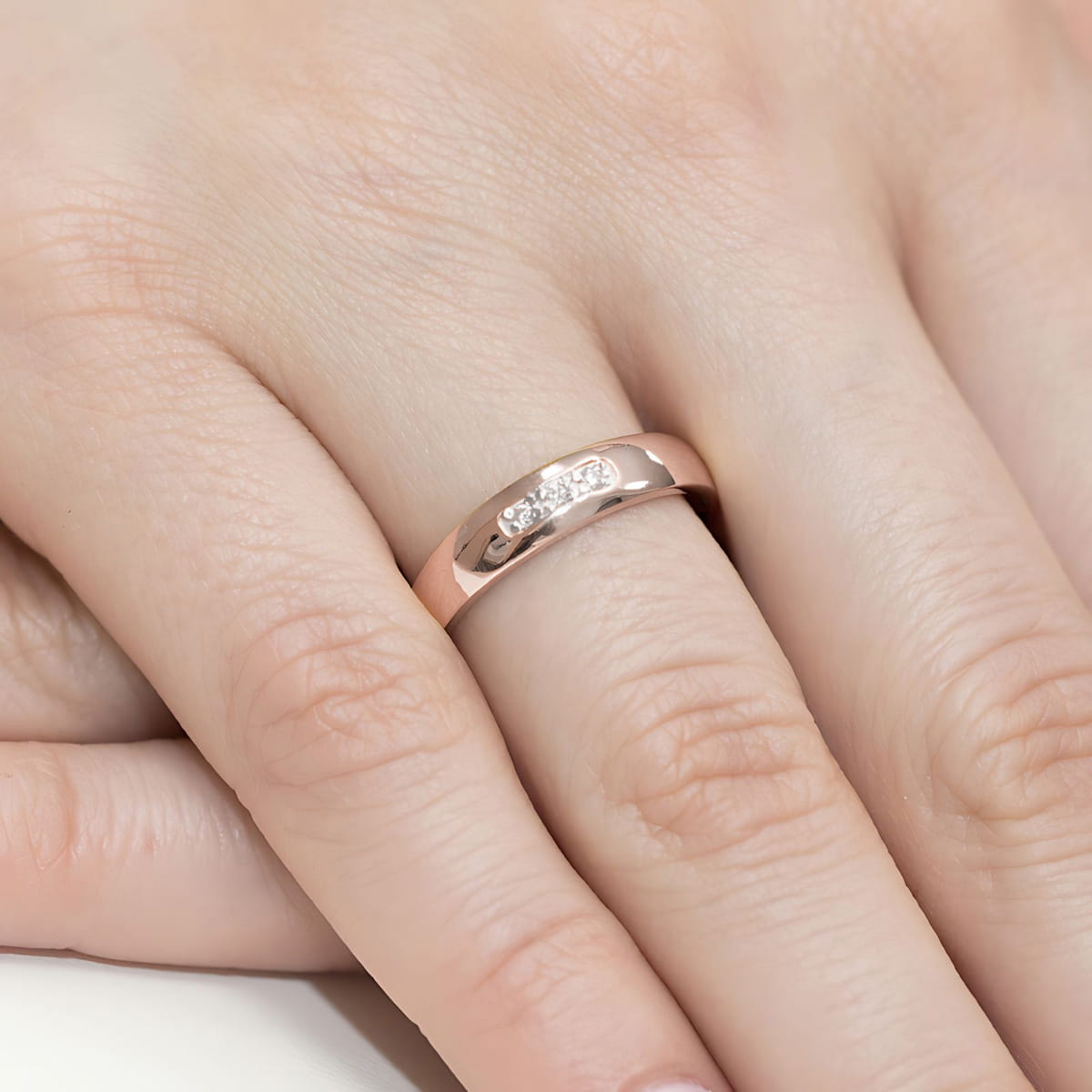 Gold Ring With Diamonds