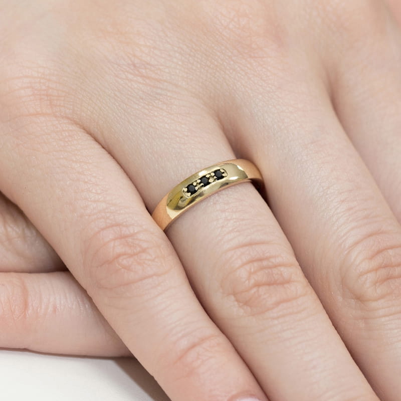 Gold Ring With Black Diamonds