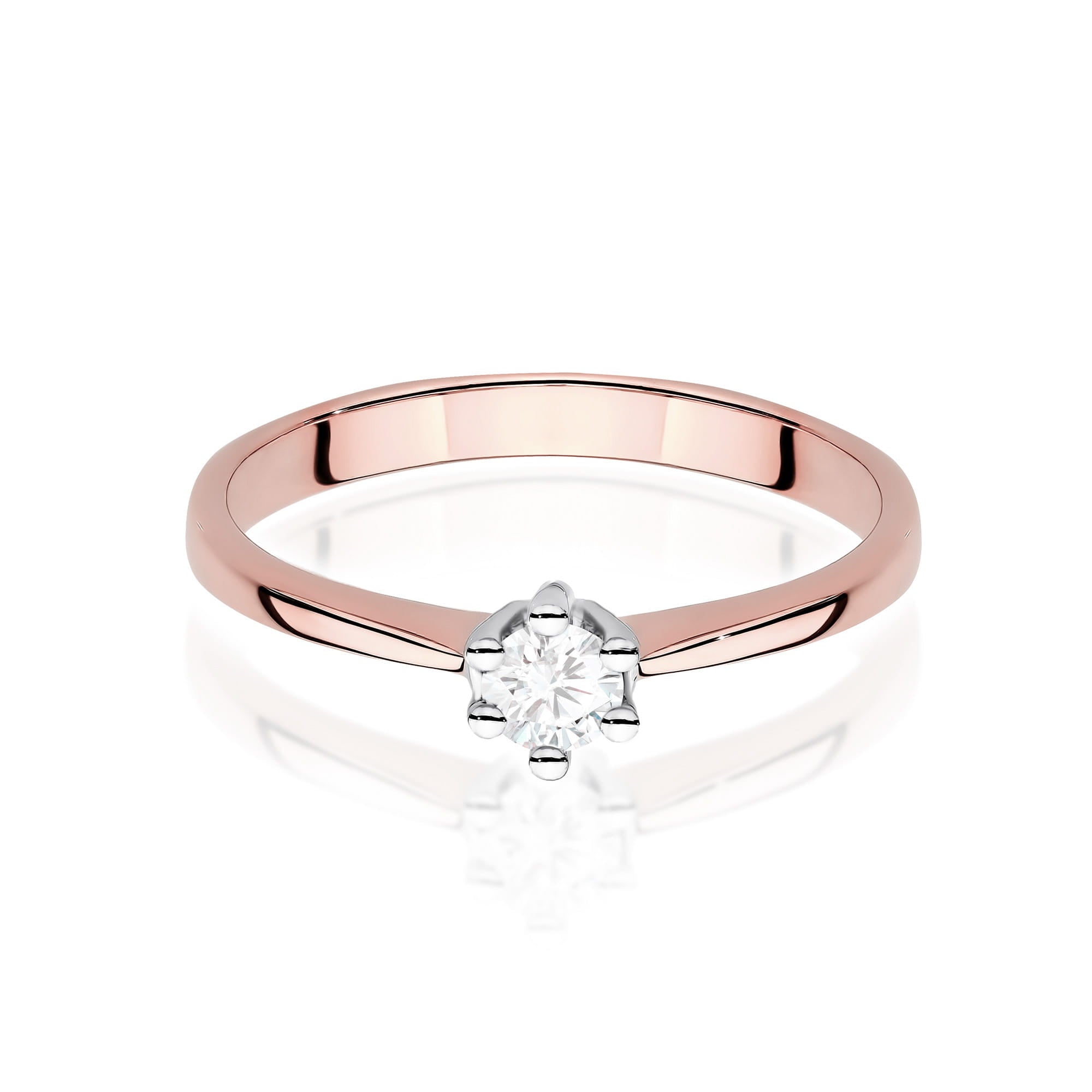 Gold Ring With Lab-Grown Diamond