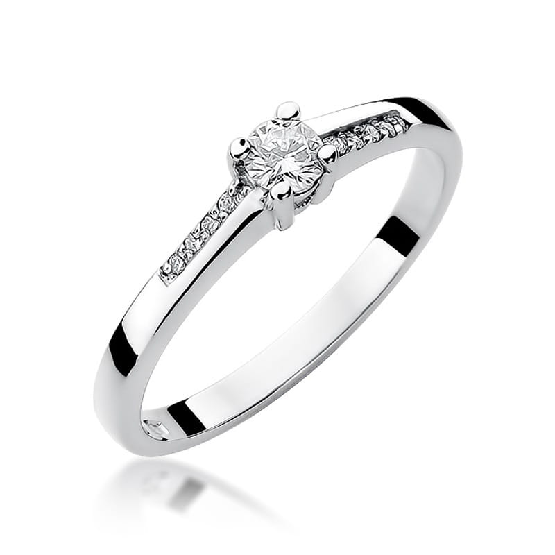 Gold Ring With Diamond