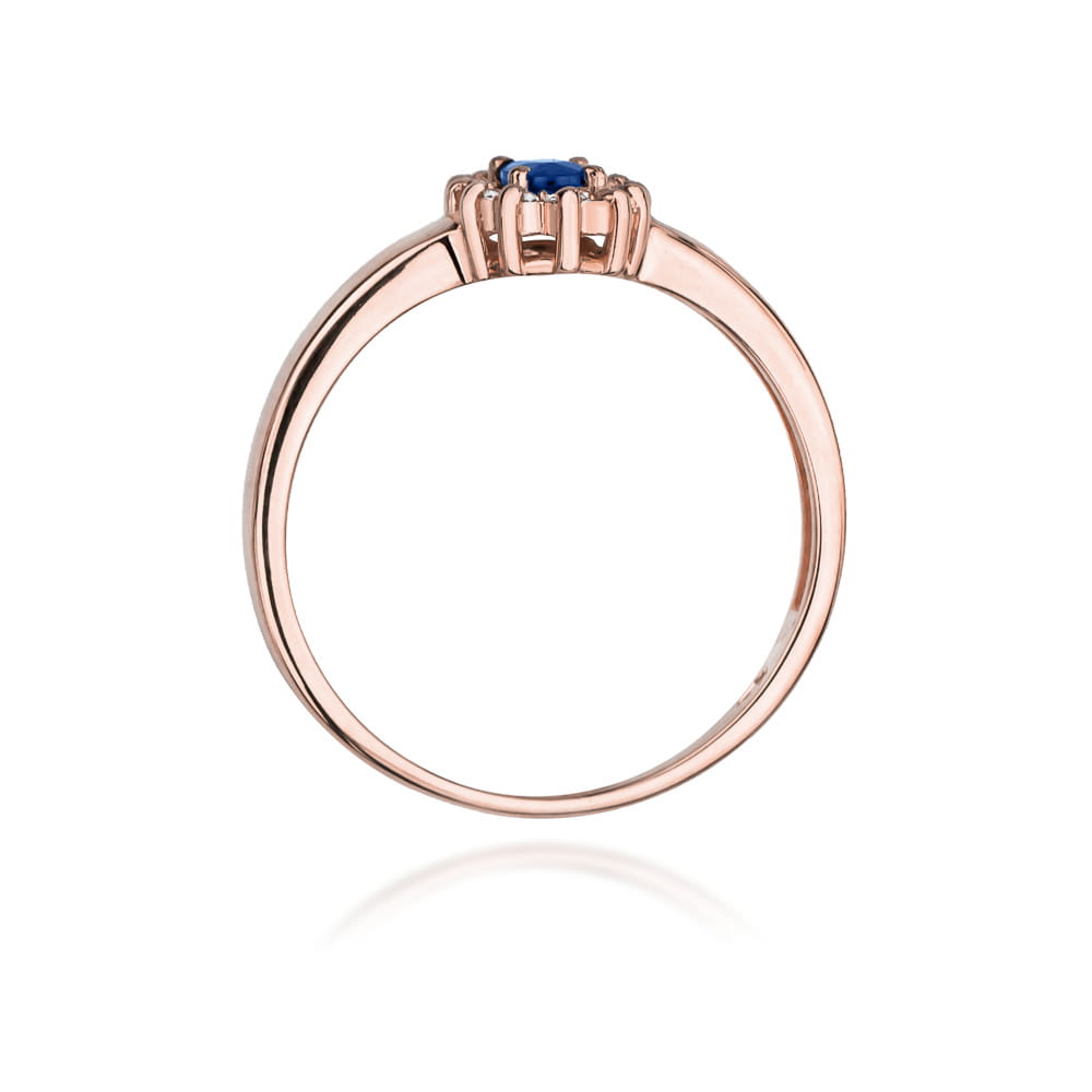 Gold Ring With Sapphire And Diamonds