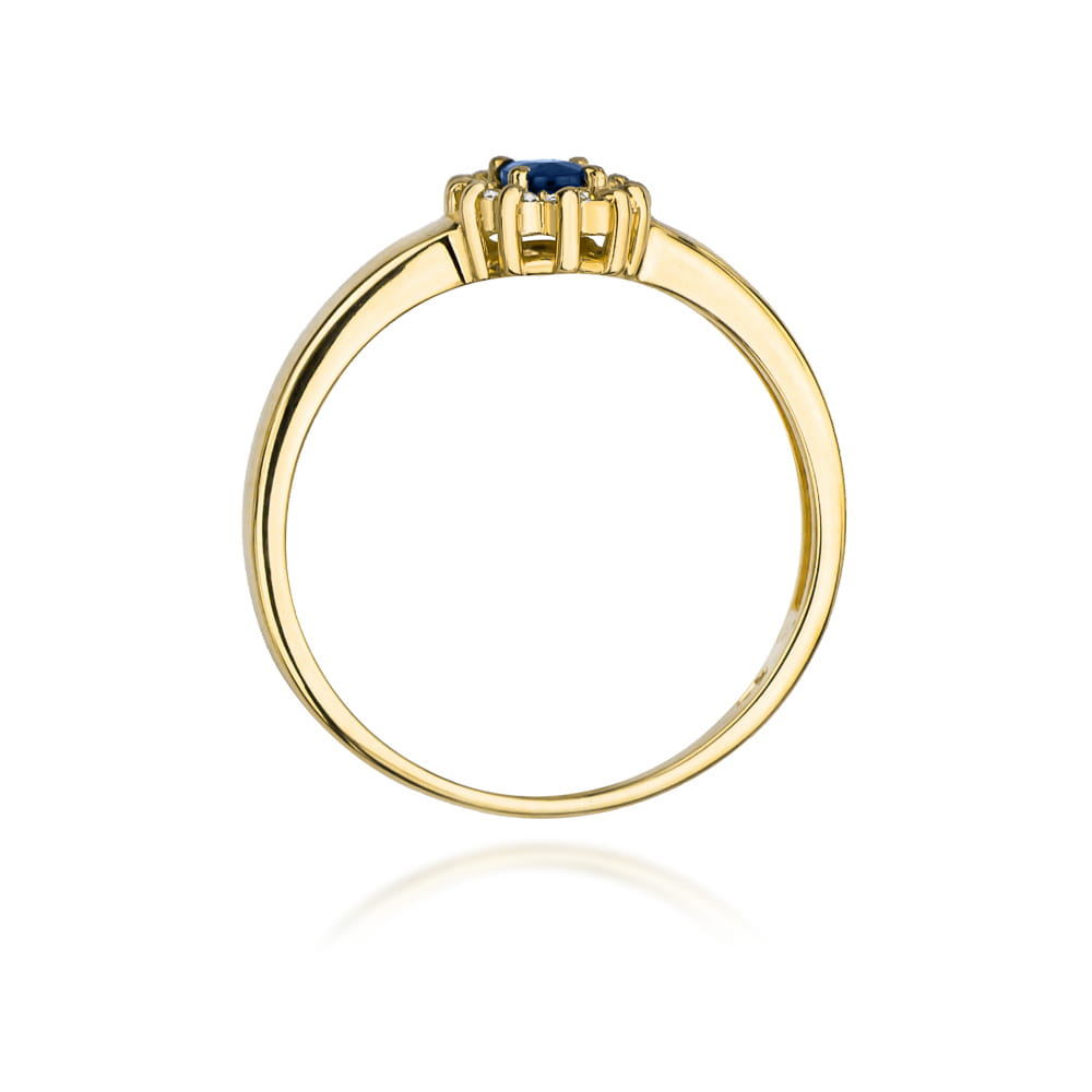 Gold Ring With Sapphire And Diamonds