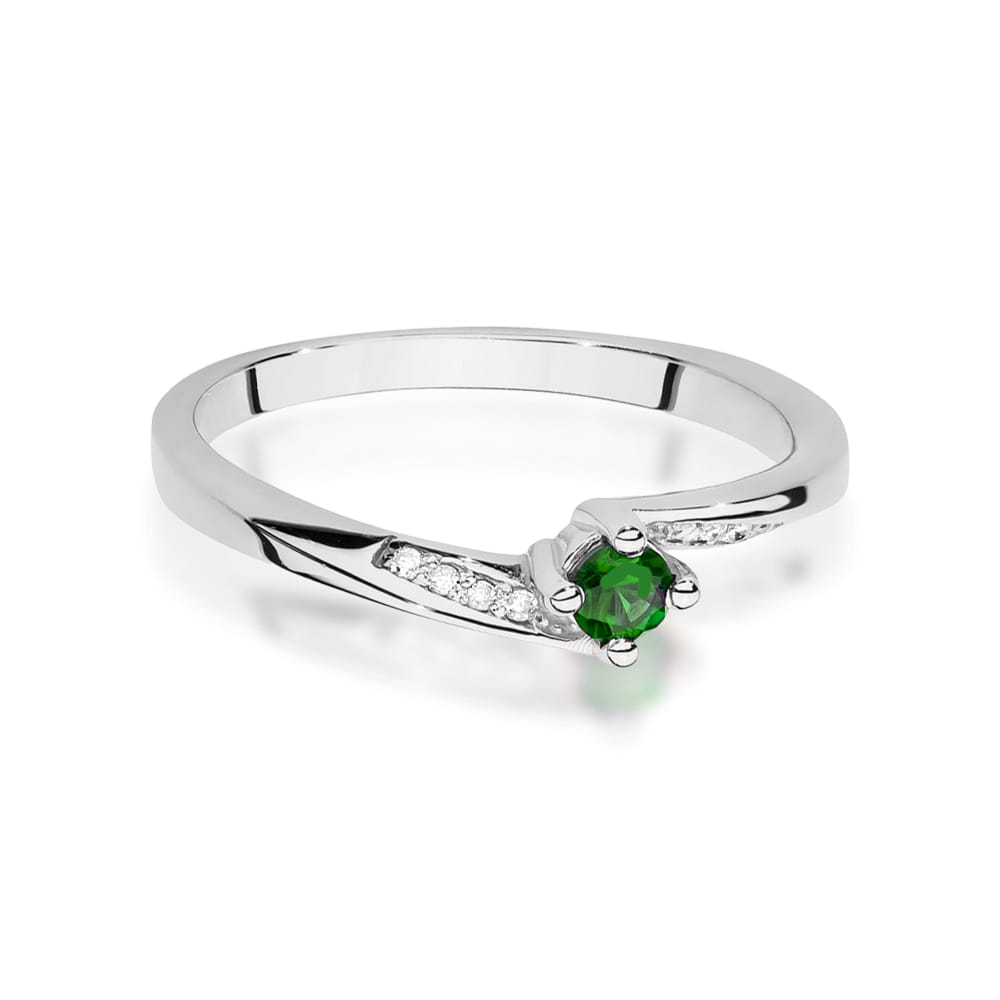 Gold Ring With Emerald And Diamonds