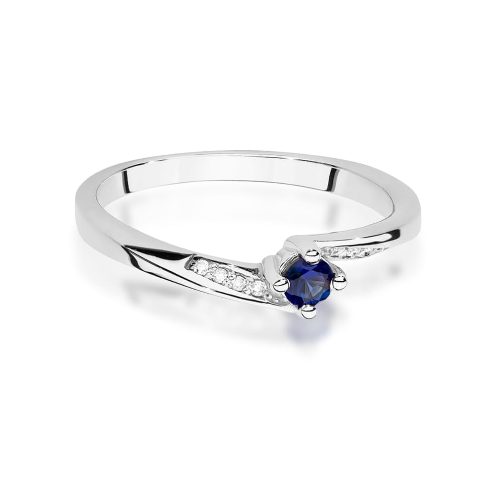 Gold Ring With Sapphire And Diamonds