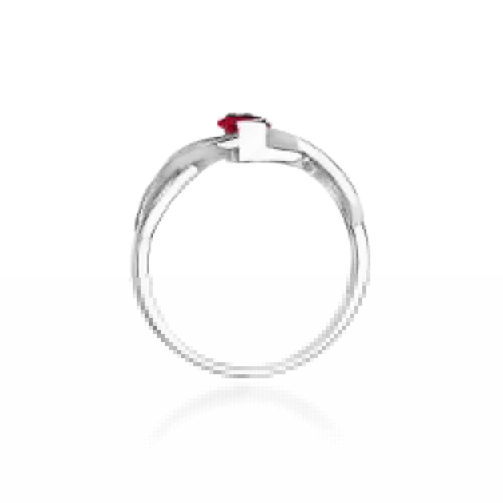 Gold Ring With Ruby And Diamonds