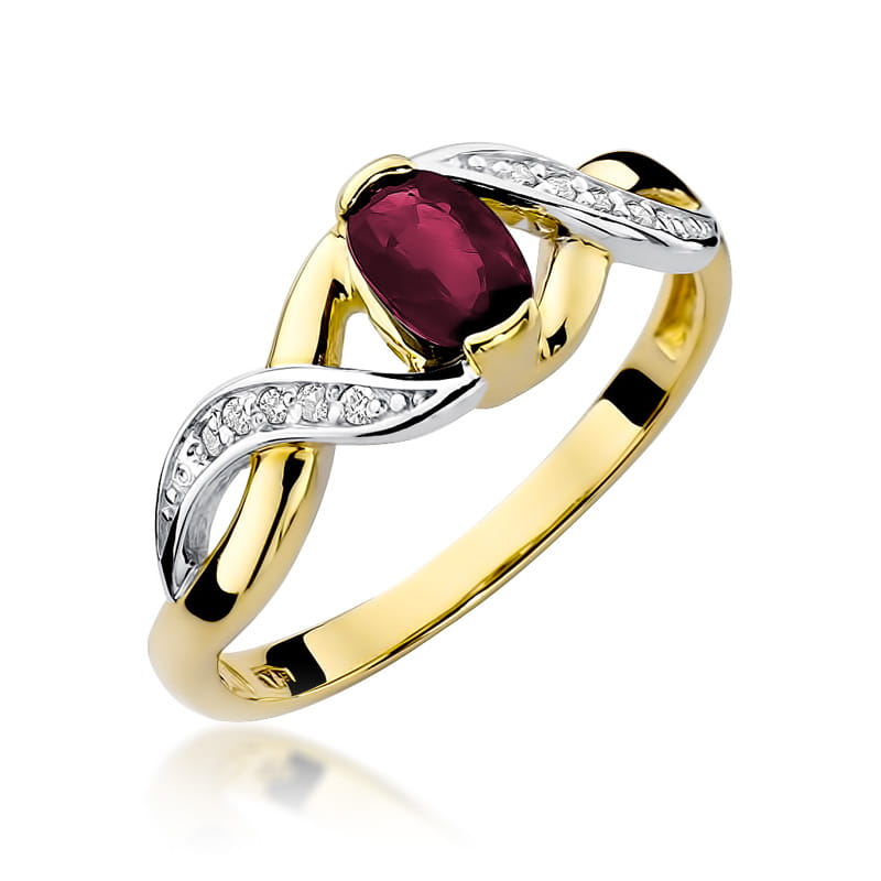 Gold Ring With Ruby And Diamonds