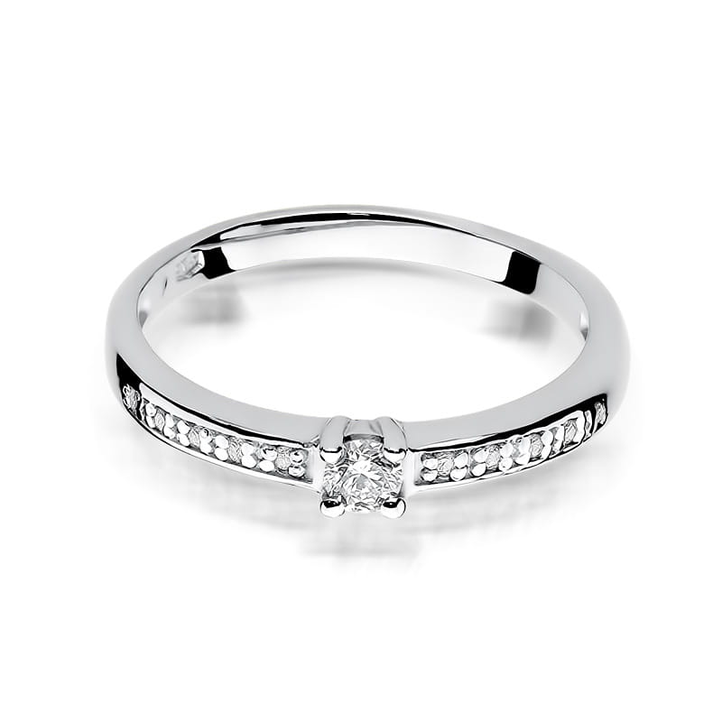 Gold Ring With Diamonds