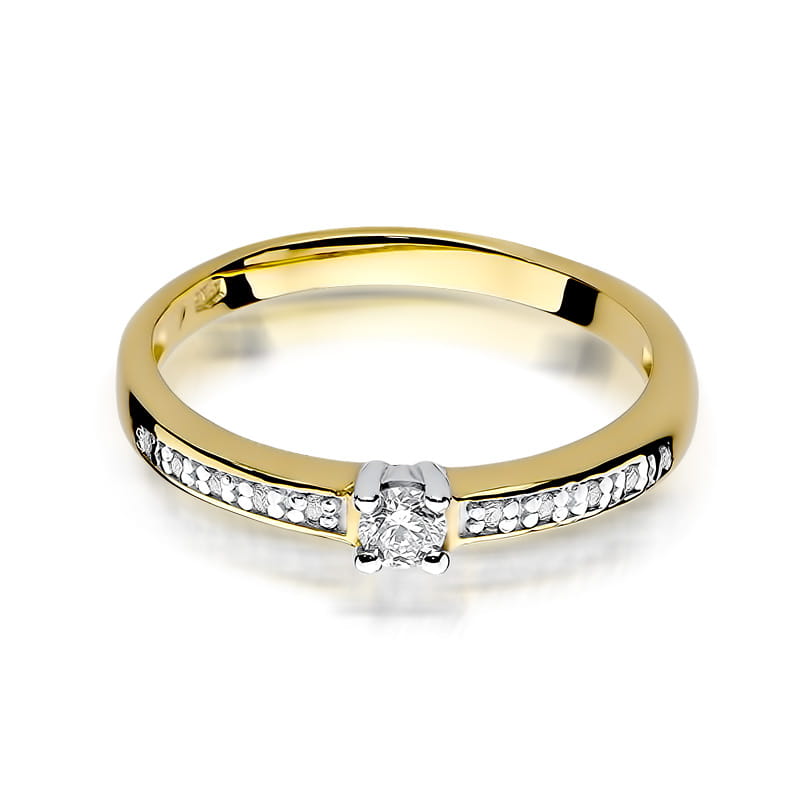 Gold Ring With Diamonds