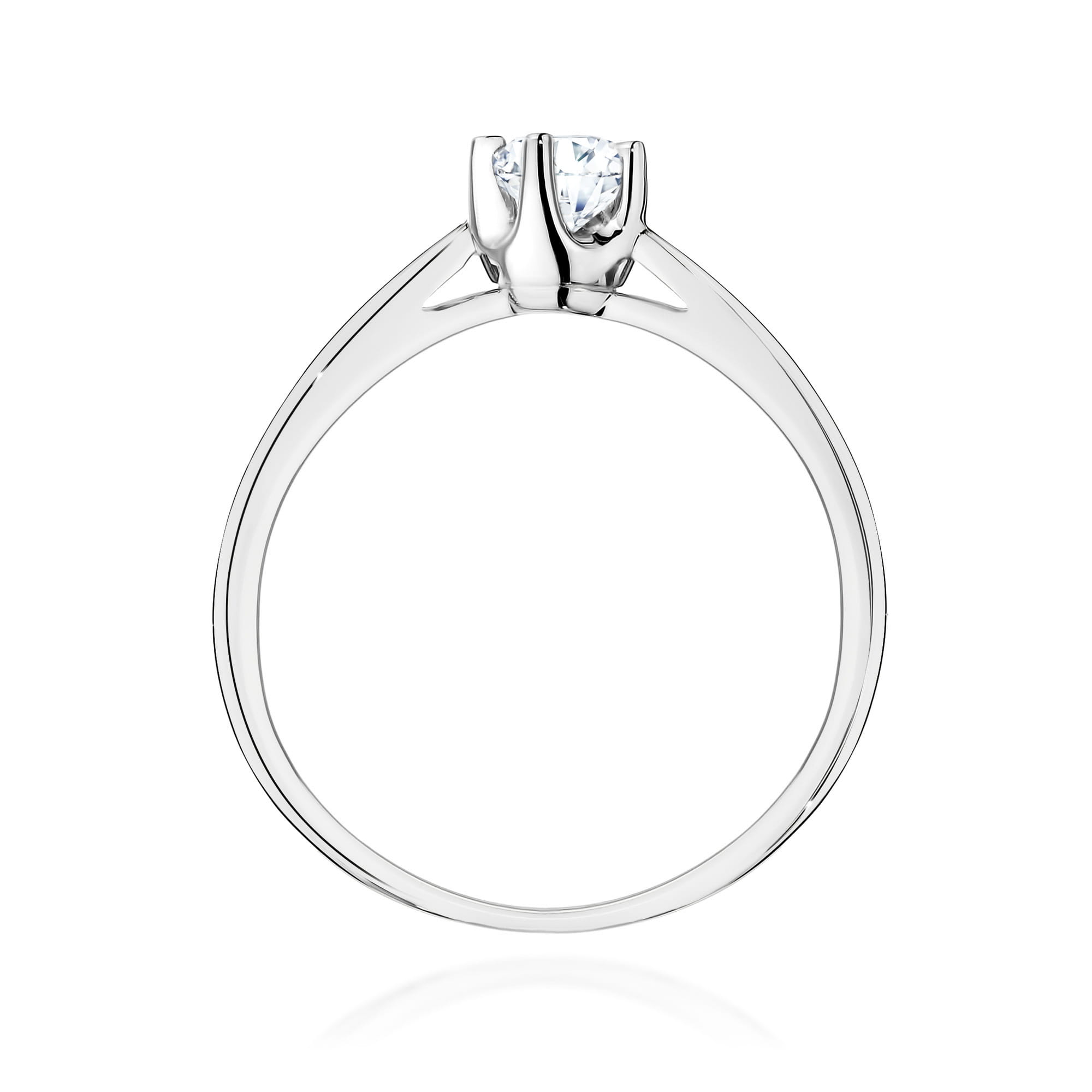 Gold Ring With Lab-Grown Diamond