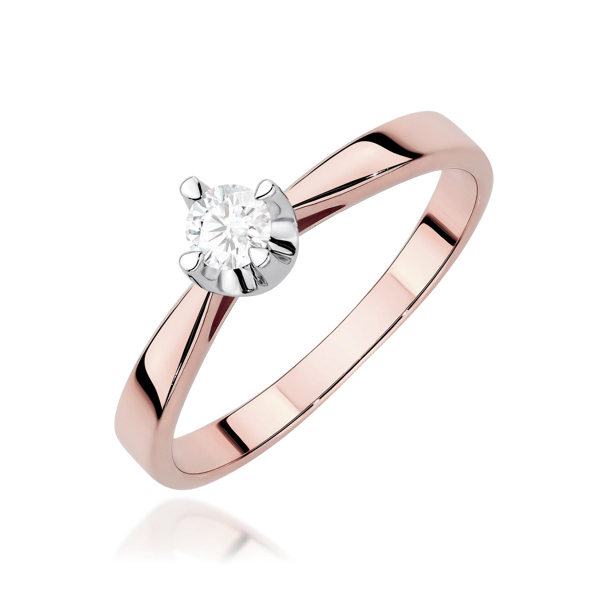Gold Ring With Lab-Grown Diamond