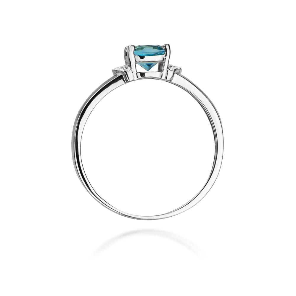 Gold Ring With Topaz And Diamonds