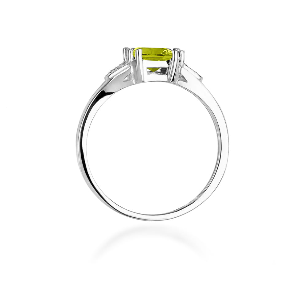 Gold Ring With Peridot And Diamonds