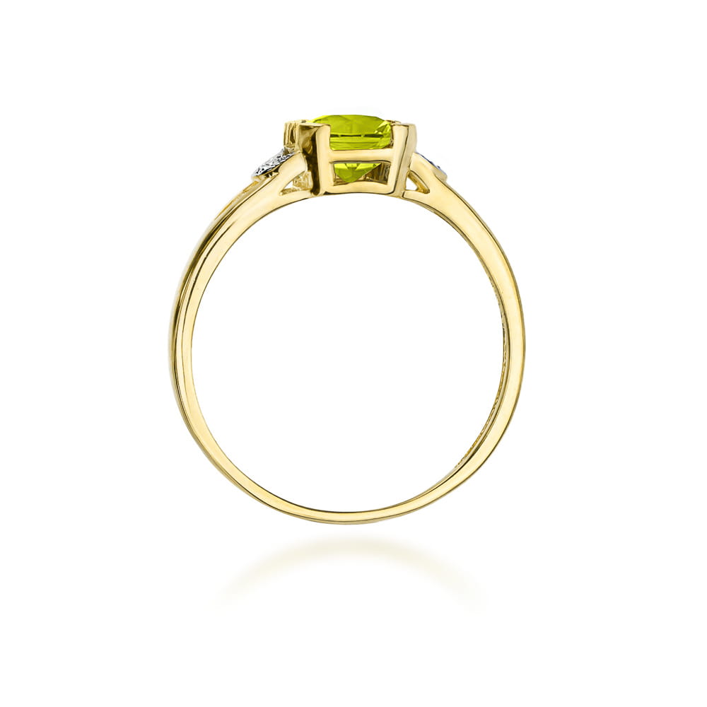 Gold Ring With Peridot And Diamonds