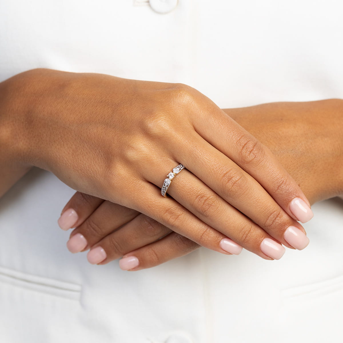 Gold Ring With Lab-Grown Diamonds