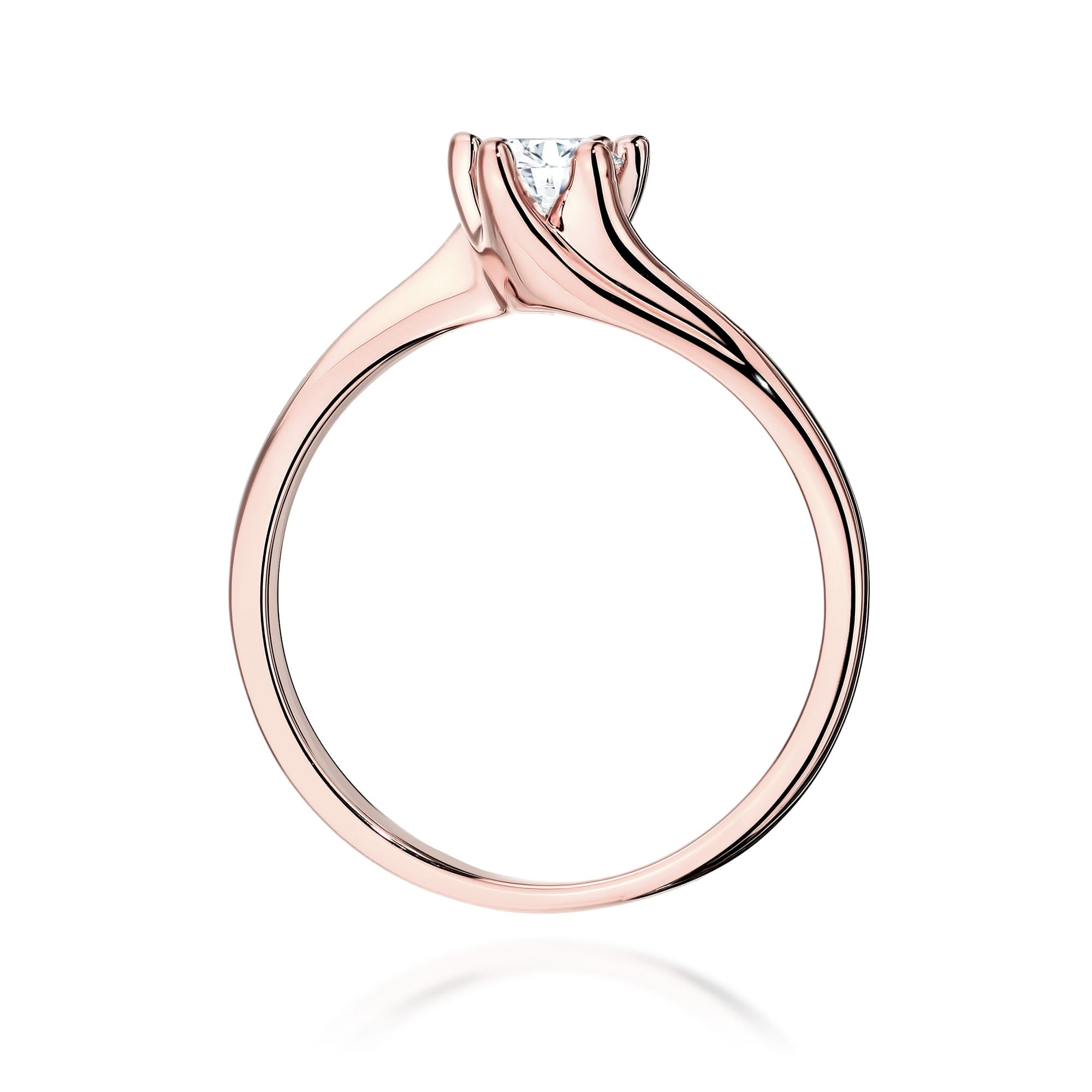 Gold Ring With Lab-Grown Diamond