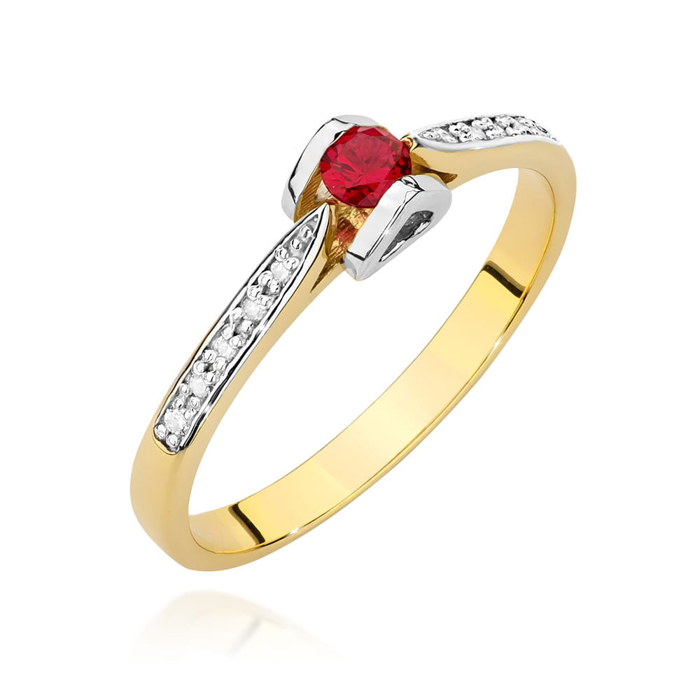 Gold Ring With Ruby And Diamonds