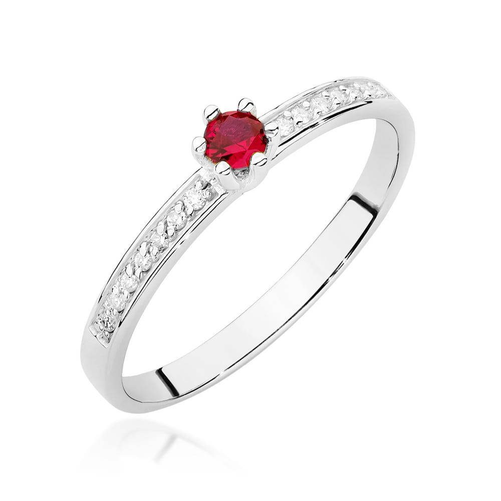 Gold Ring With Ruby And Diamonds