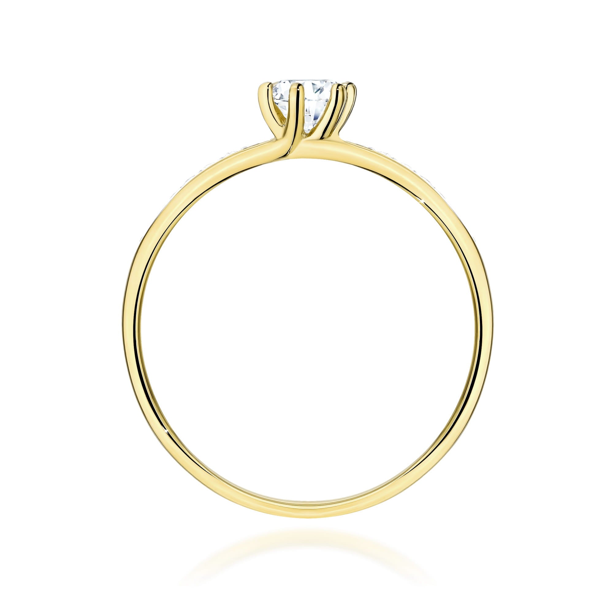 Gold Ring With Lab-Grown Diamonds