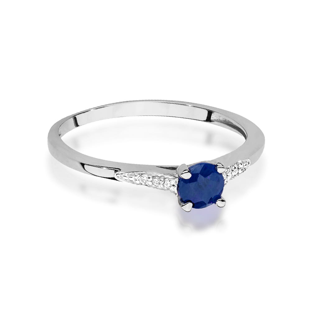 Gold Ring With Sapphire And Diamonds
