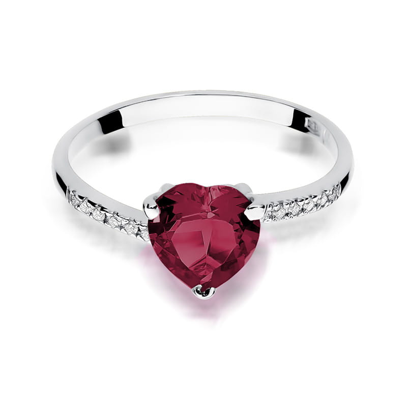 Gold Ring With Ruby And Diamonds