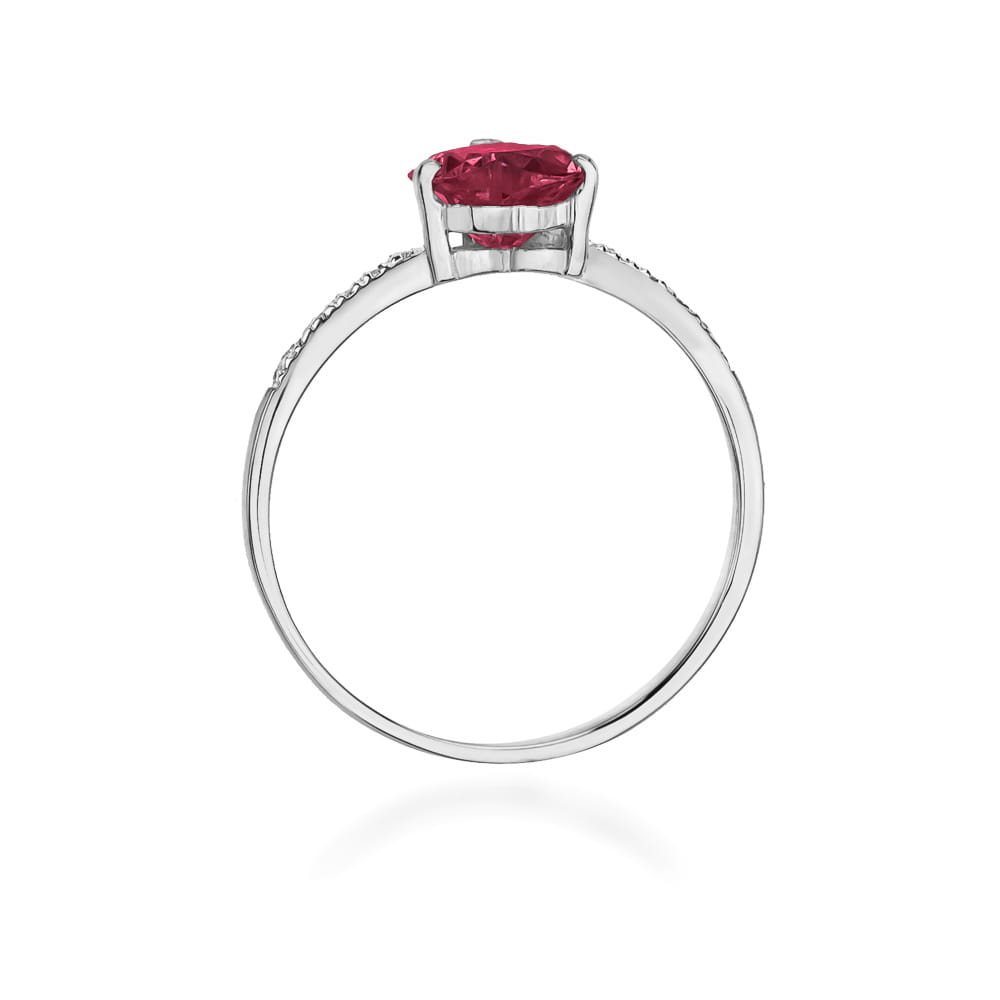 Gold Ring With Ruby And Diamonds