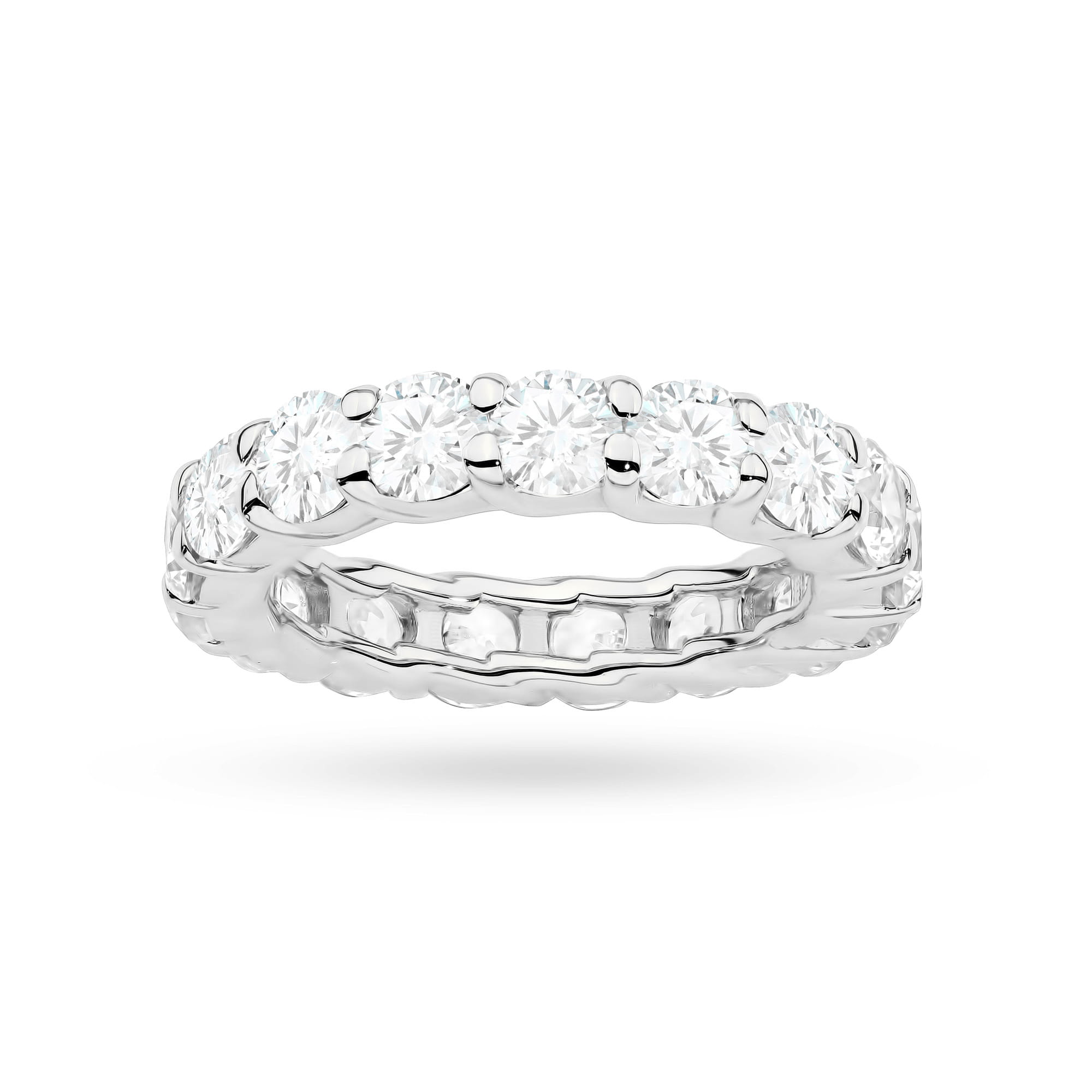 Gold Ring With Lab-Grown Diamonds