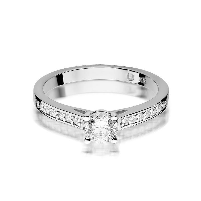 Gold Ring With Diamonds