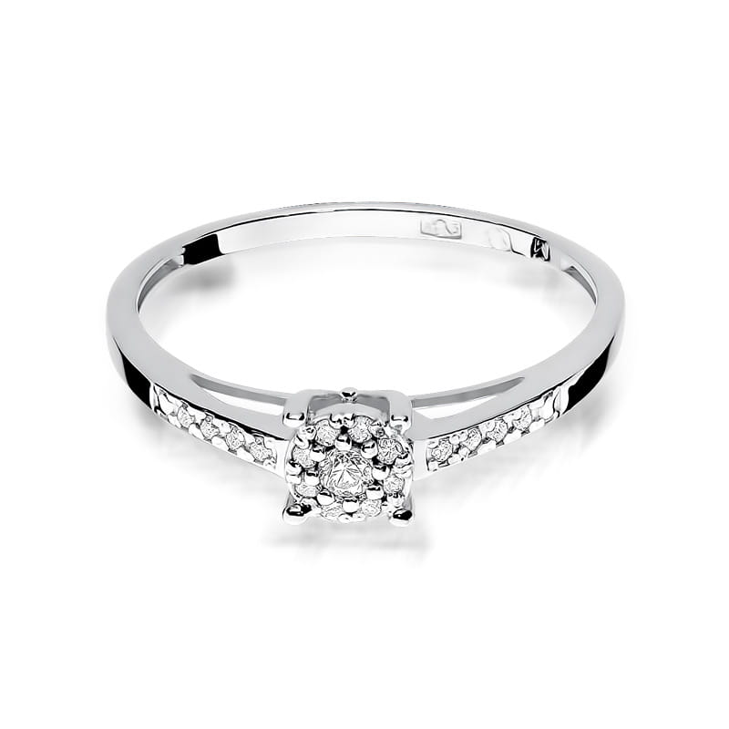 Gold Ring With Diamonds