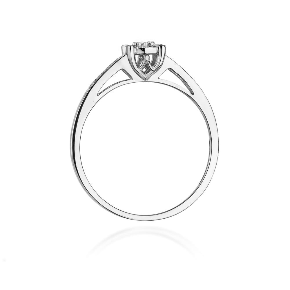Gold Ring With Diamonds