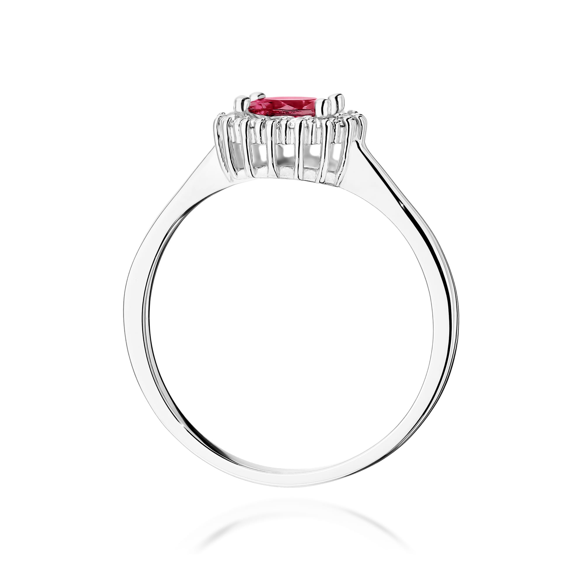 Gold Ring With Ruby And Diamonds