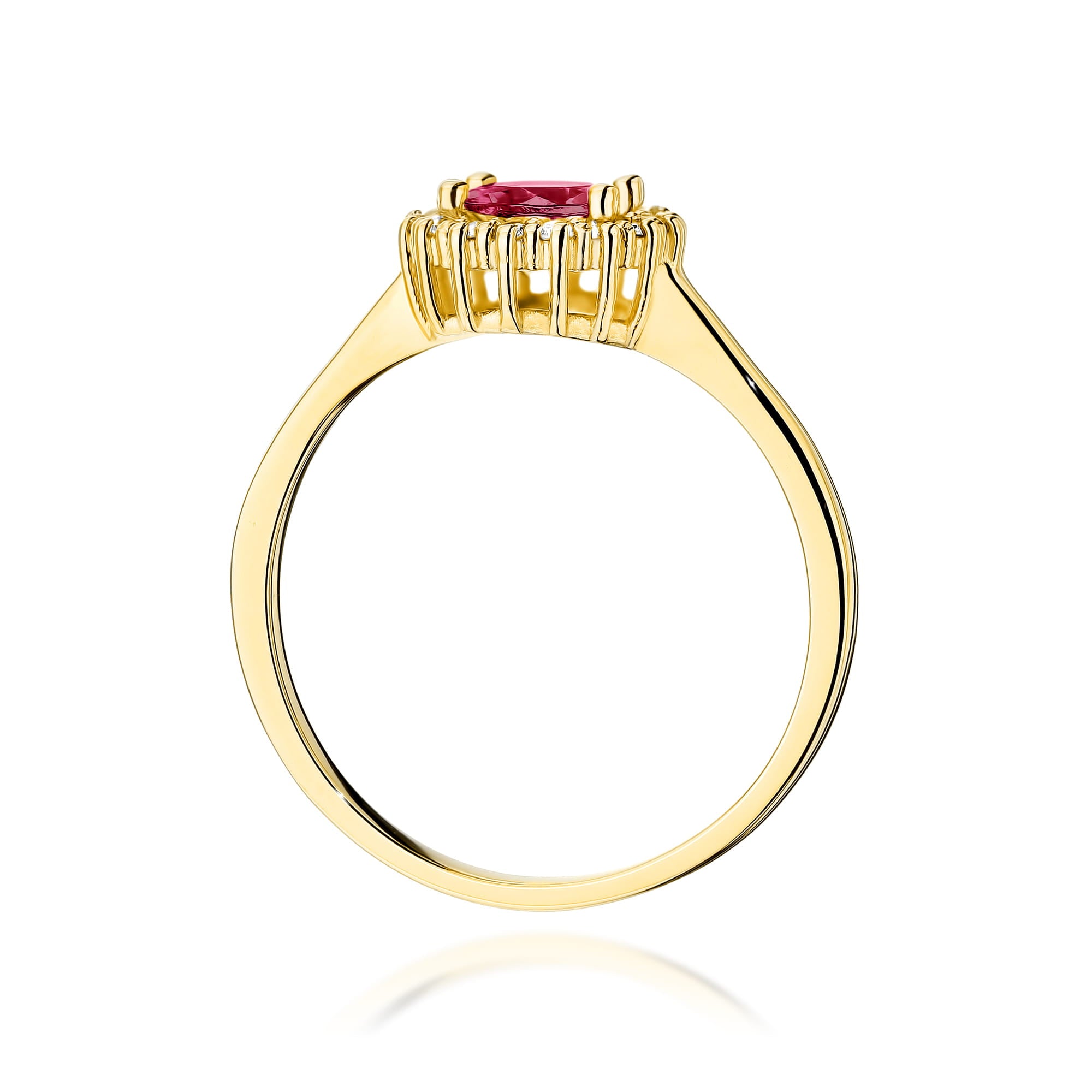 Gold Ring With Ruby And Diamonds