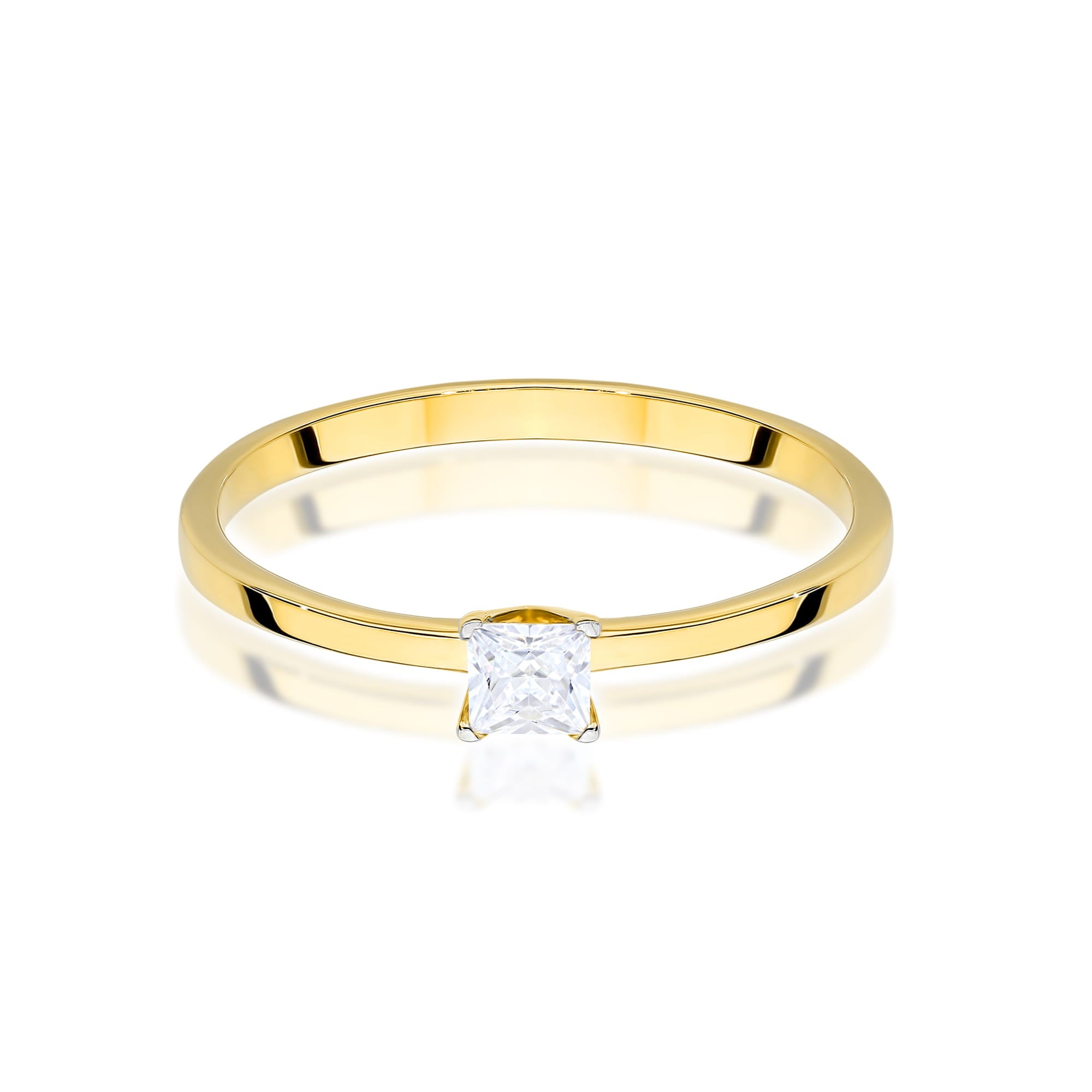 Gold Ring With Diamond