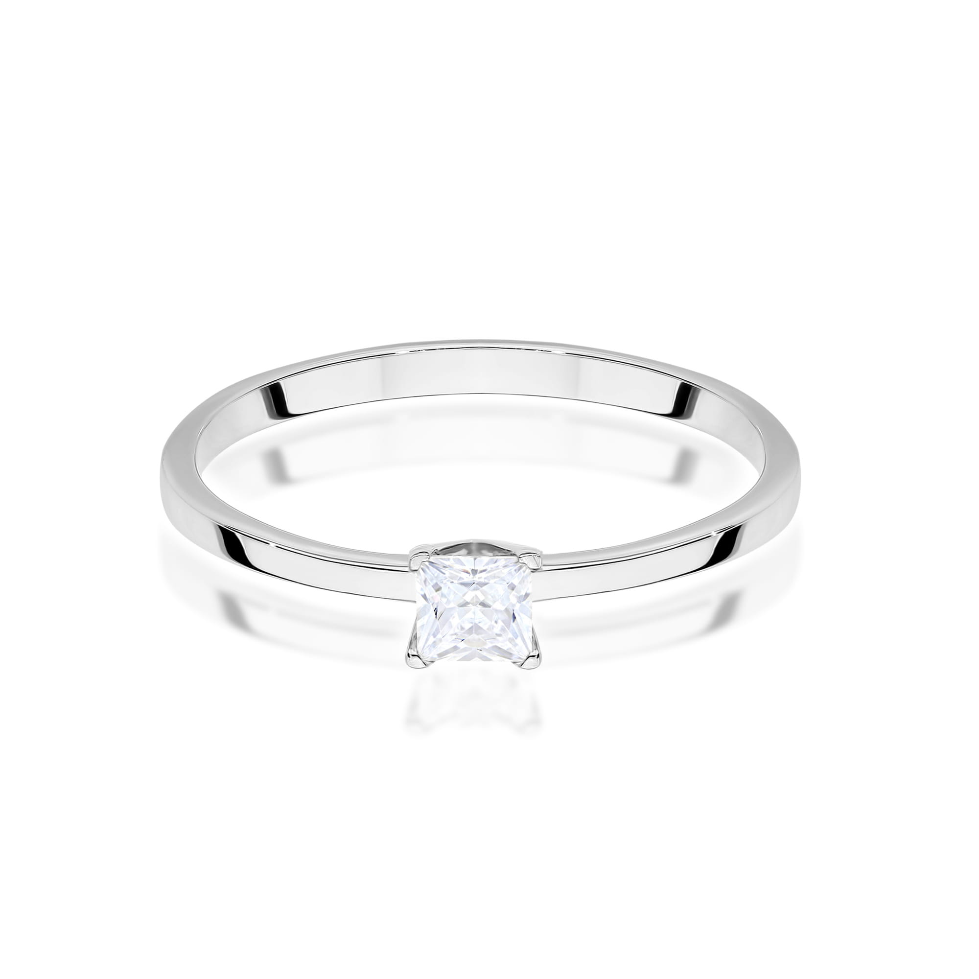Gold Ring With Diamond
