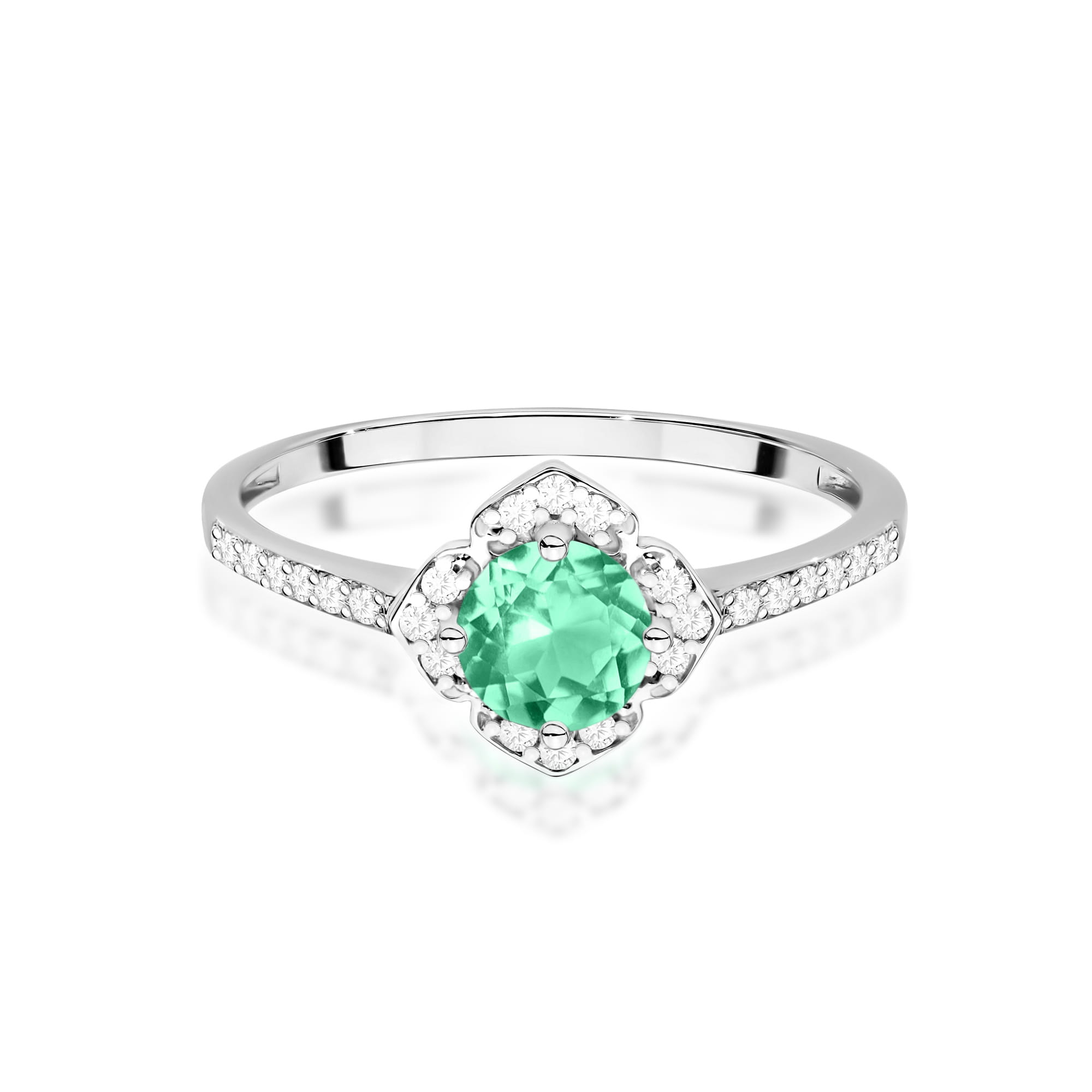 Gold Ring With Emerald And Diamonds