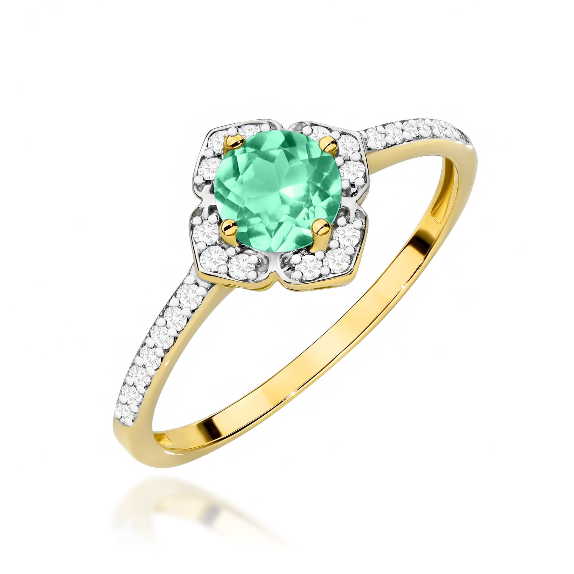 Gold Ring With Emerald And Diamonds