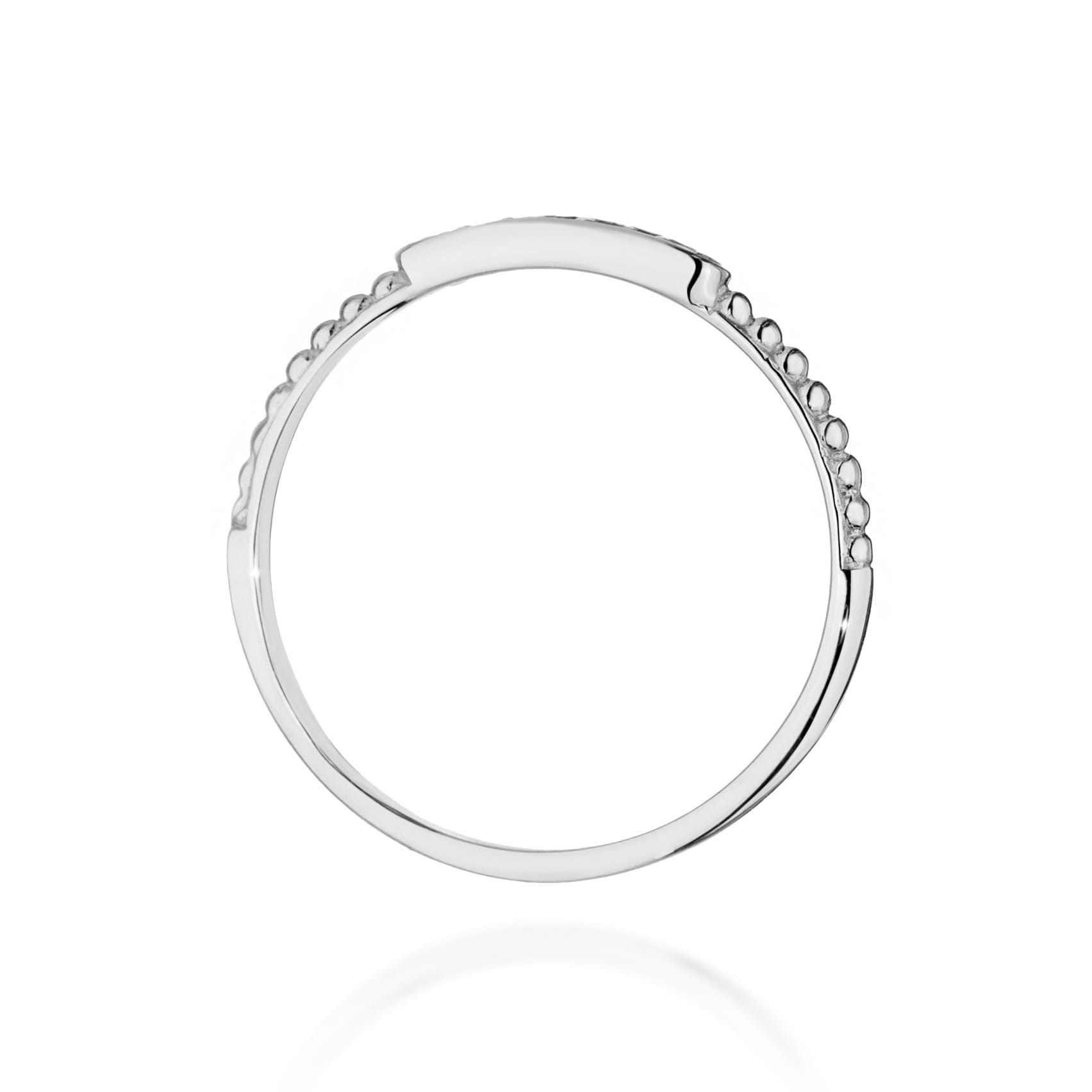 Gold Ring With Diamonds