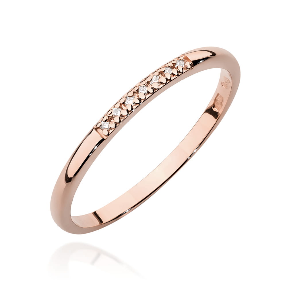 Gold Ring With Diamonds