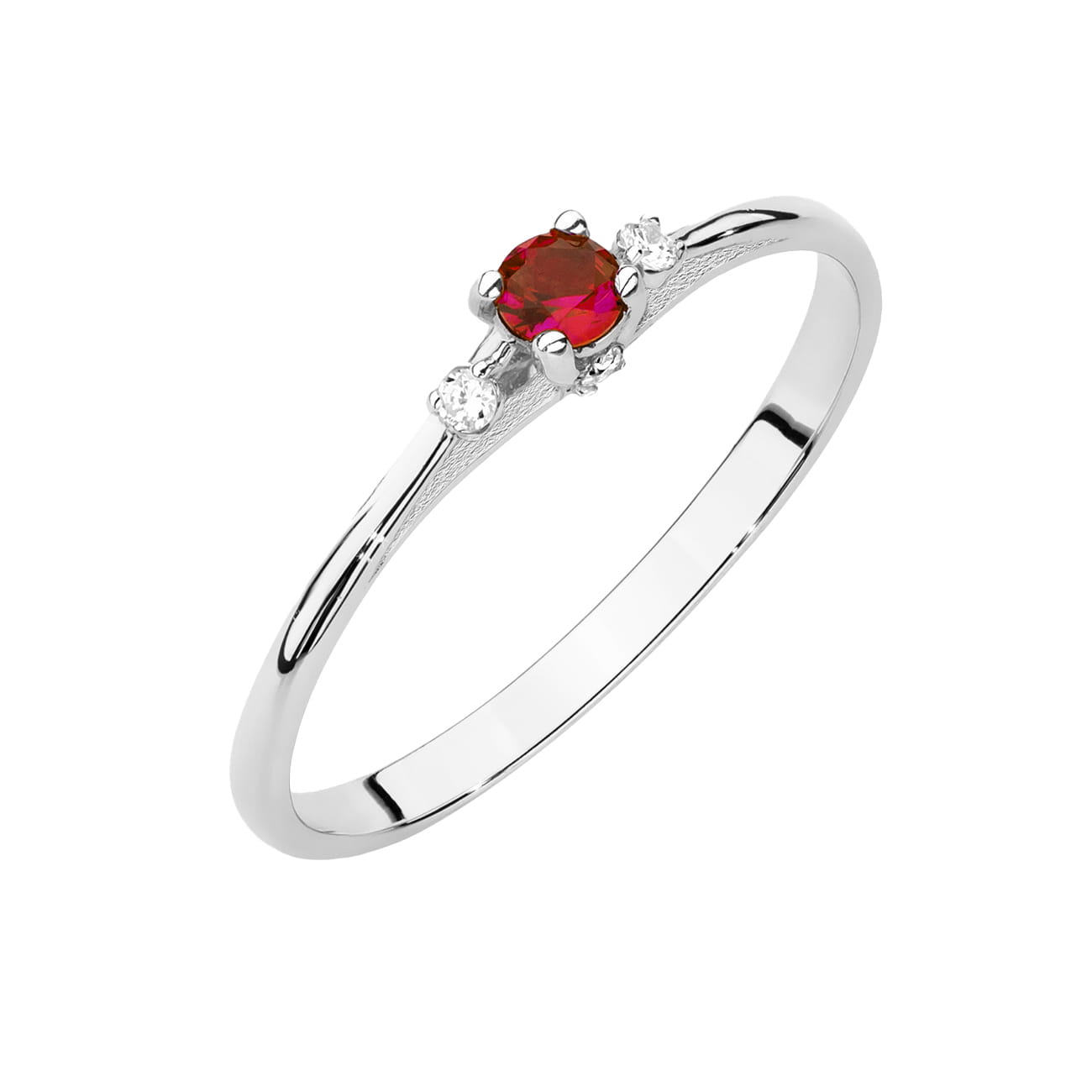 Gold Ring With Ruby And Diamonds