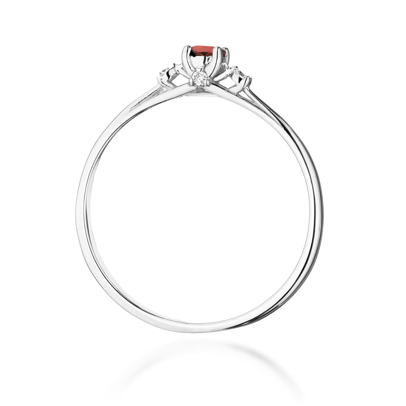 Gold Ring With Ruby And Diamonds