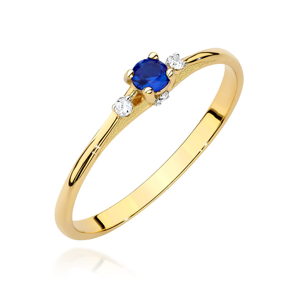 Gold Ring With Sapphire And Diamonds