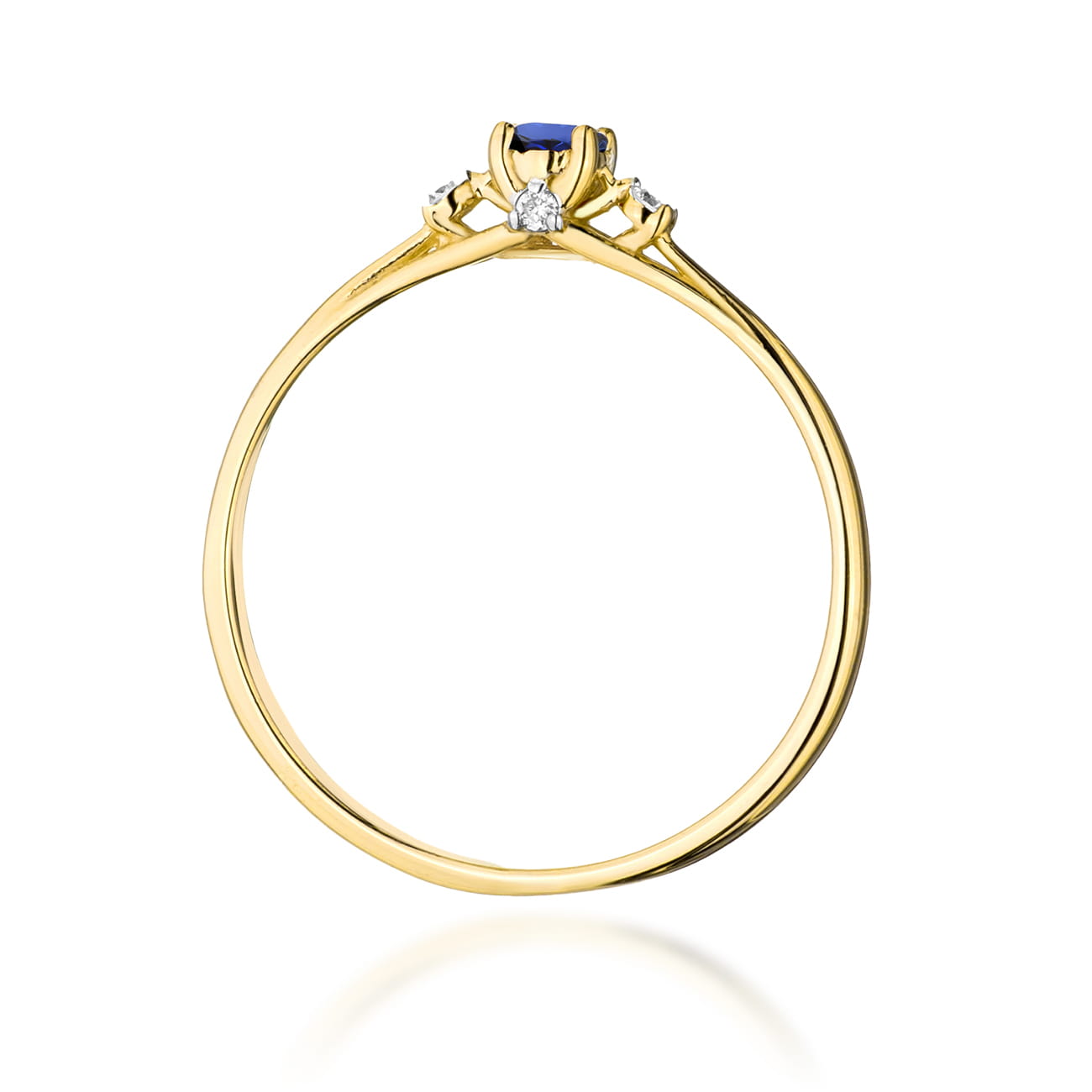 Gold Ring With Sapphire And Diamonds