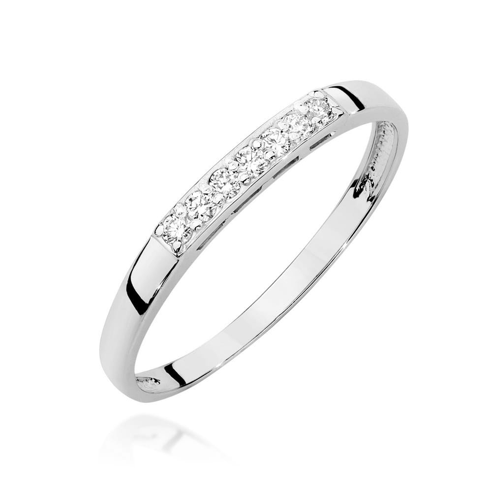 Gold Ring With Diamonds
