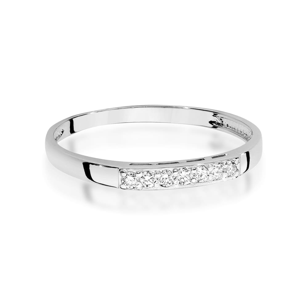 Gold Ring With Diamonds