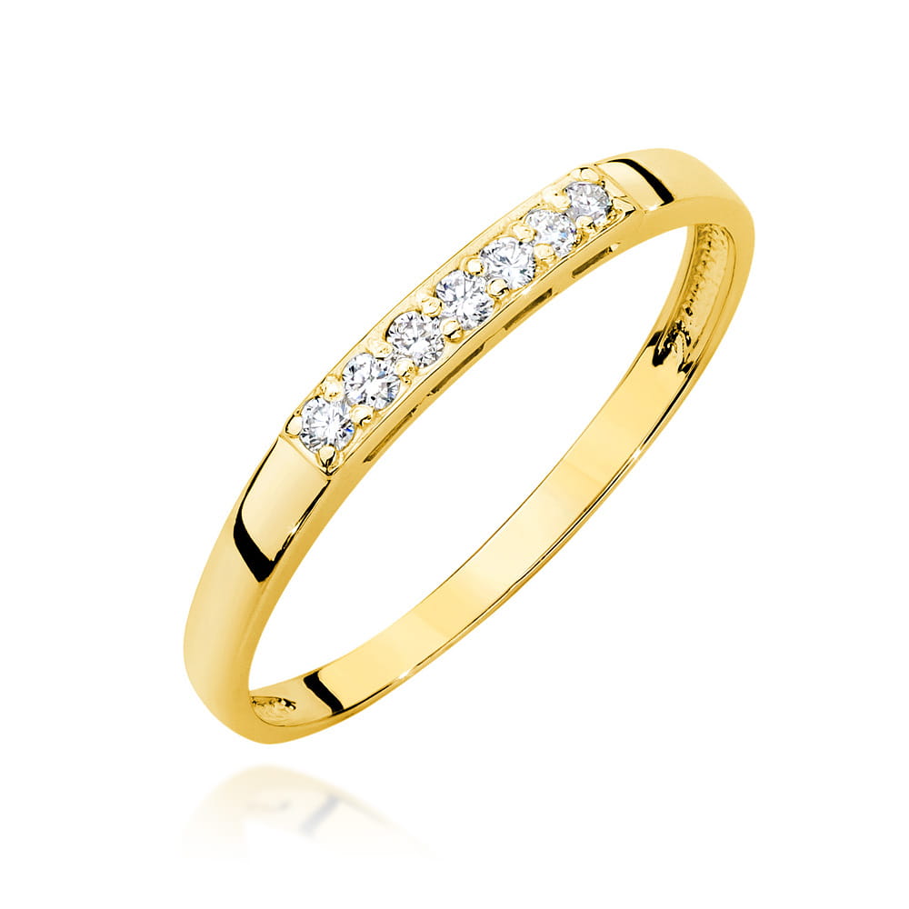 Gold Ring With Diamonds