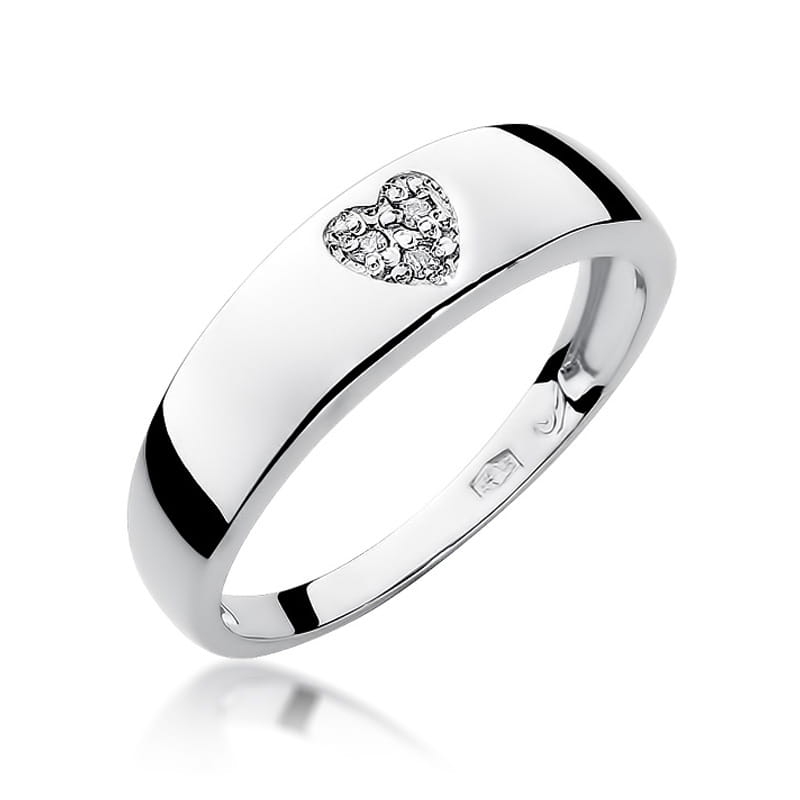 Gold Ring With Diamonds