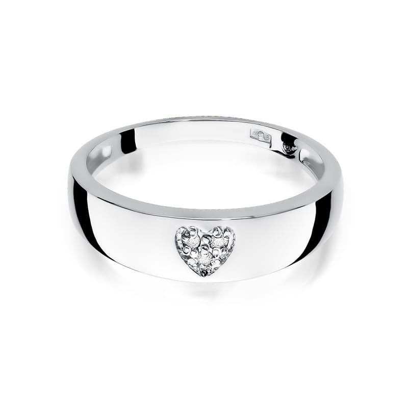 Gold Ring With Diamonds