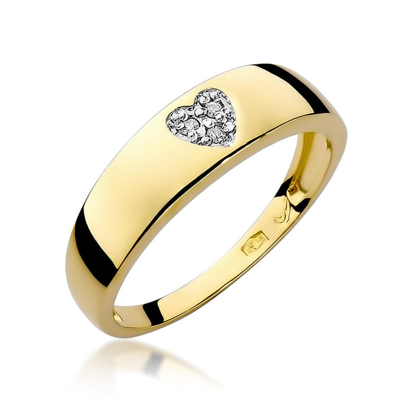Gold Ring With Diamonds